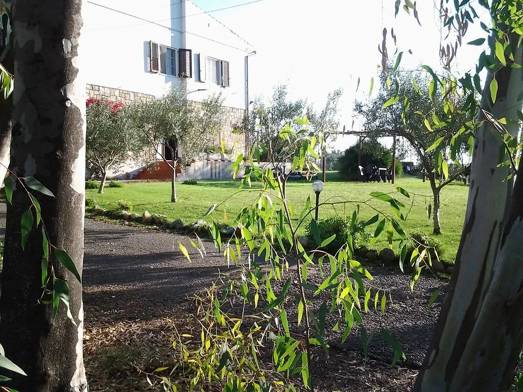 Al Sole Di Pula Bed & Breakfast