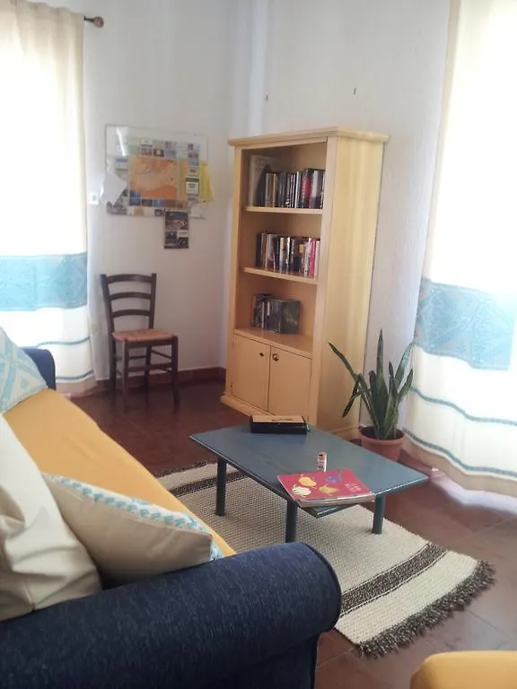Al Sole Di Pula Bed & Breakfast 4*,