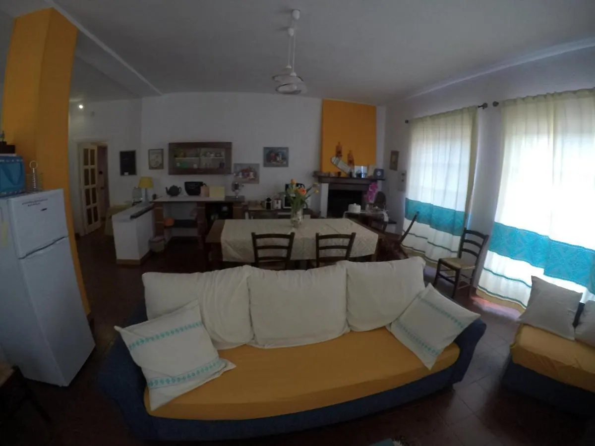 Al Sole Di Pula Bed & Breakfast