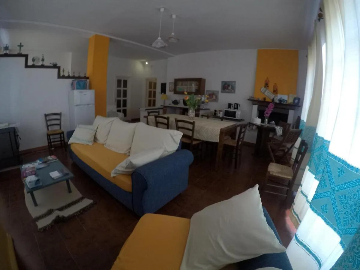 Al Sole Di Pula Bed & Breakfast Italy