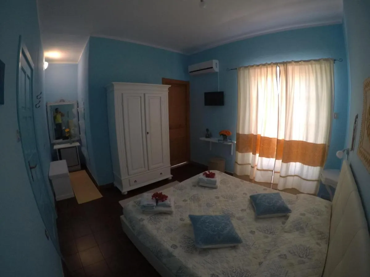 Al Sole Di Pula Bed & Breakfast